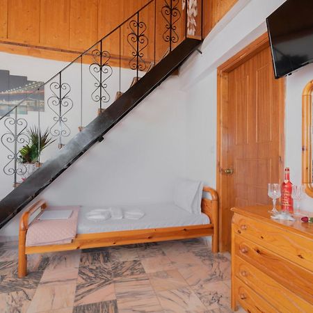 Agnadi Sea View Apartments Аликанас Екстериор снимка