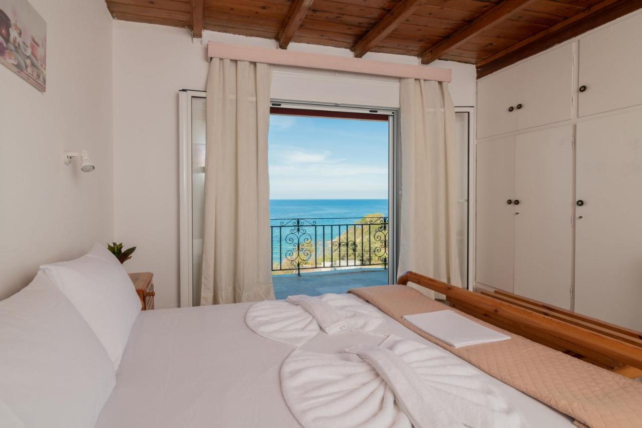 Agnadi Sea View Apartments Аликанас Екстериор снимка