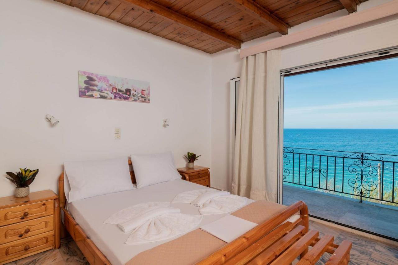 Agnadi Sea View Apartments Аликанас Екстериор снимка
